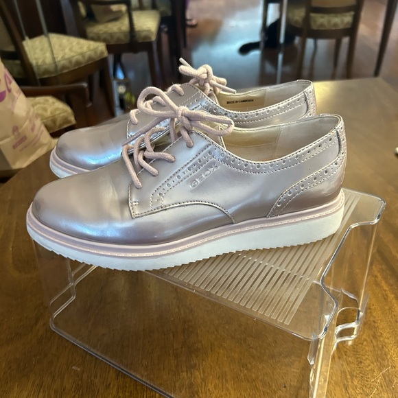 Geox Respira Italian patent leather rose gold oxfords, size EUR 36, US 6 - Picture 1 of 6